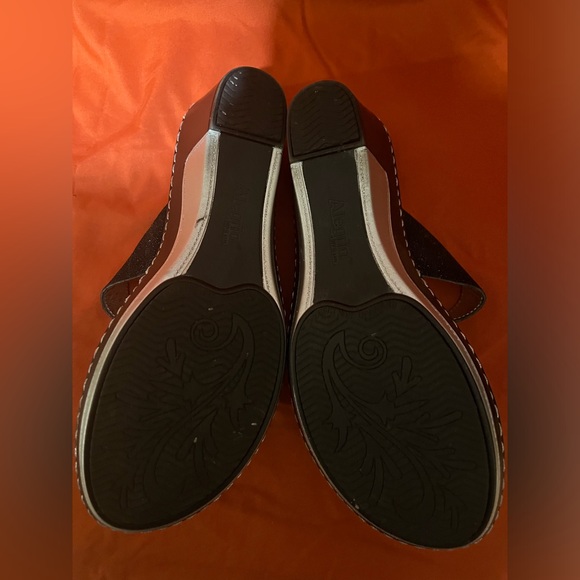 Alegria by PG lite, Glitteroti Glitter Wedge Sandals Black size 39/8.5-9 NWOT - Picture 7 of 11